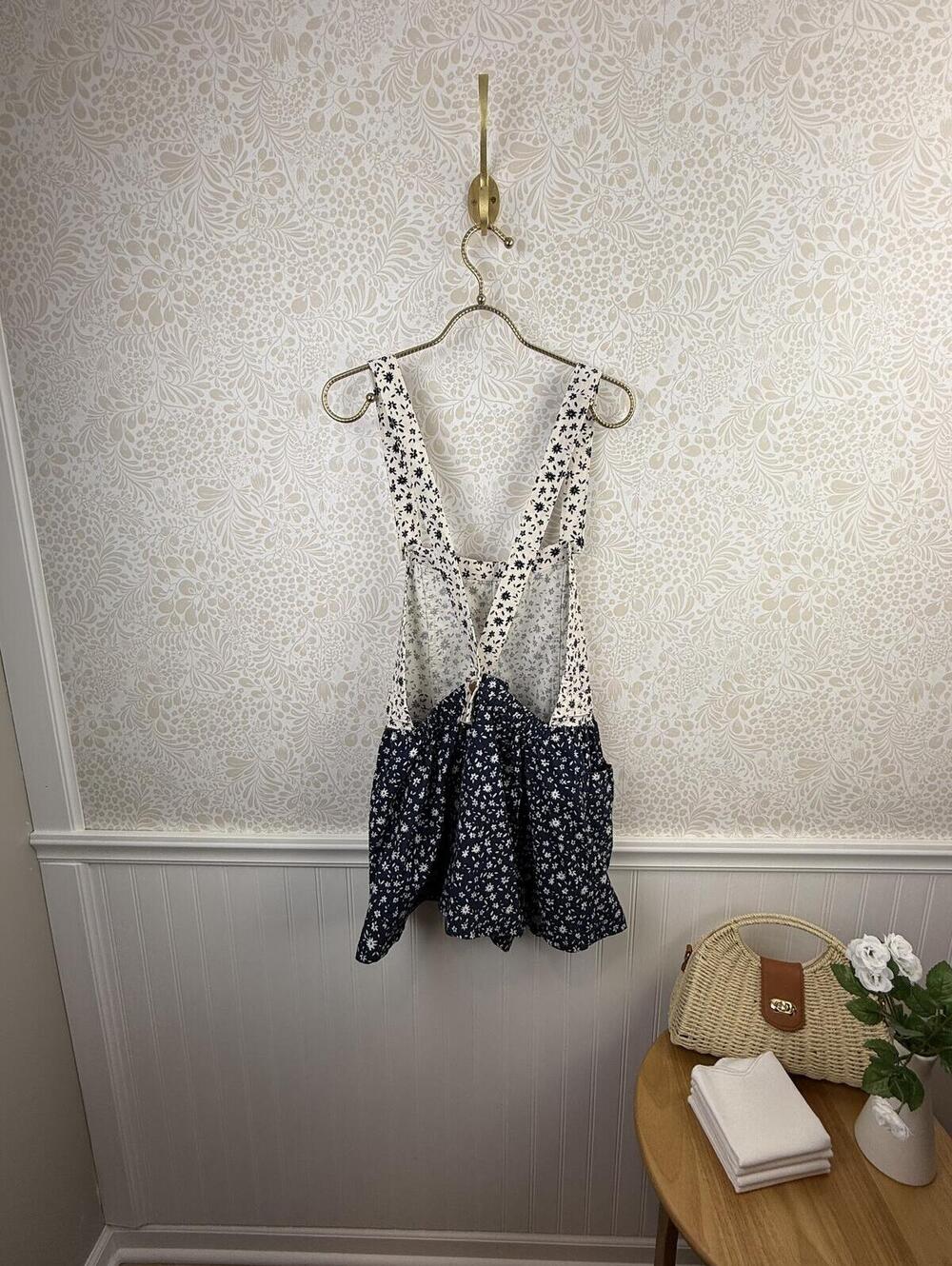 Free People Navy and White Palm Bay Printed 3" Shortails - Size - Small - NWOT - Picture 6 of 9